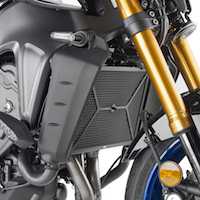 Givi   YAMAHA MT09 2021-2023 PR2156